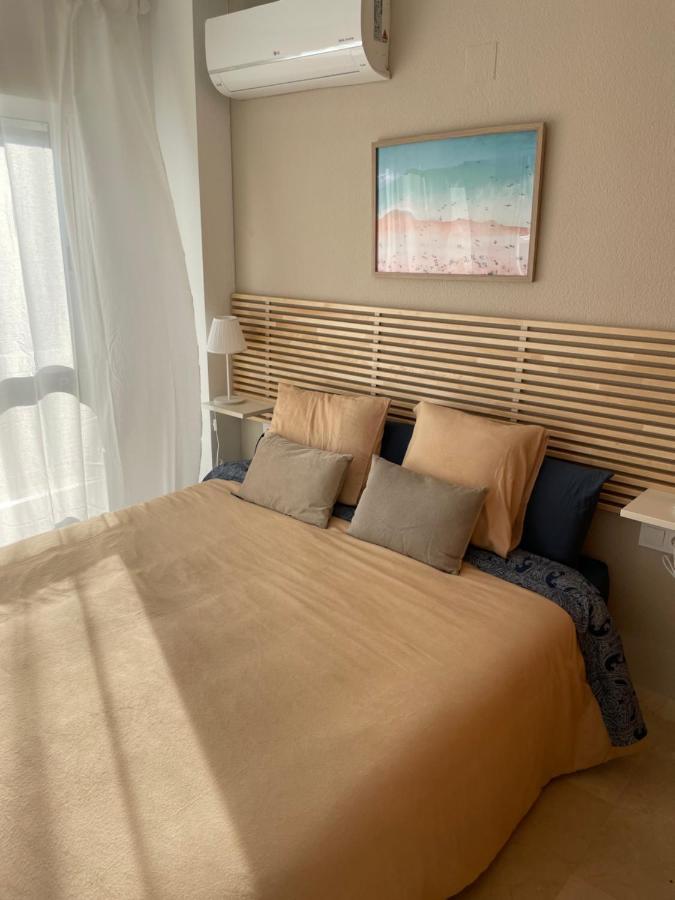 אלביר Bright Sunny Albir Beach Apartment מראה חיצוני תמונה