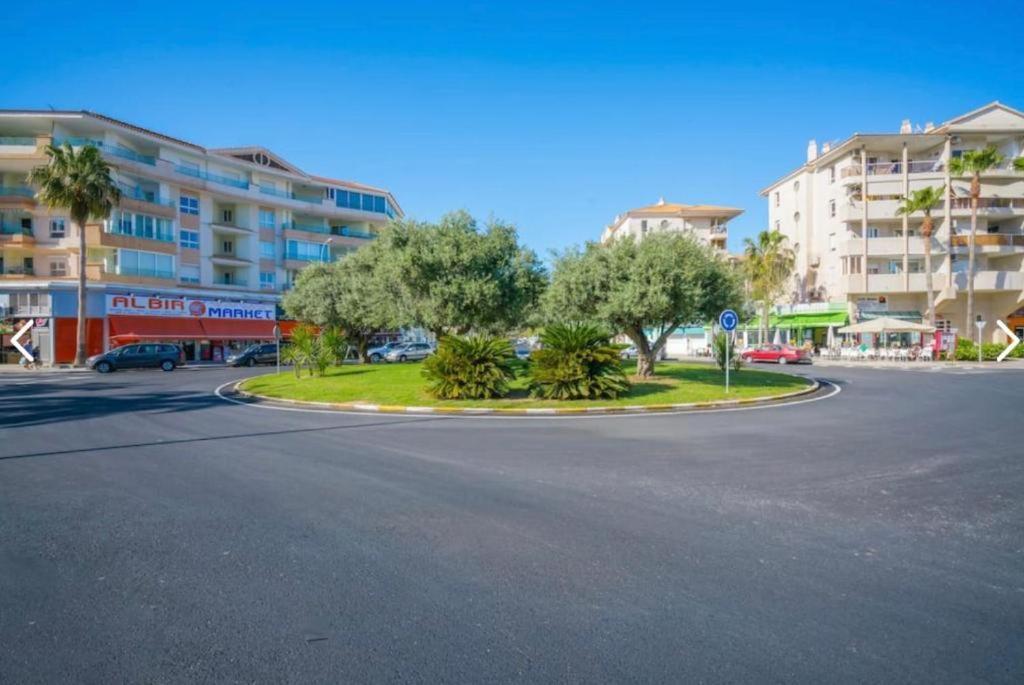 אלביר Bright Sunny Albir Beach Apartment מראה חיצוני תמונה