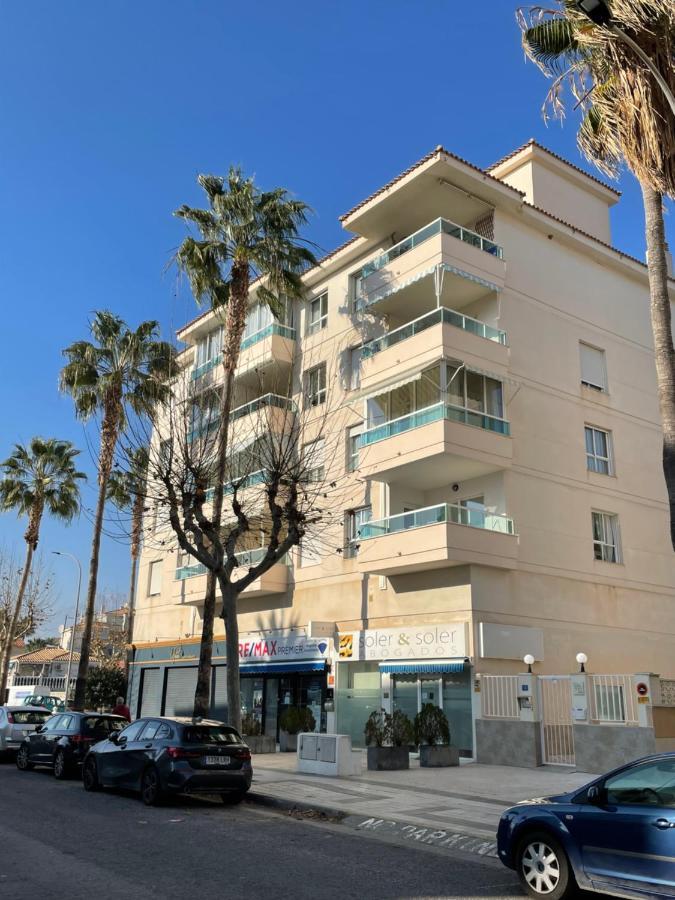 אלביר Bright Sunny Albir Beach Apartment מראה חיצוני תמונה