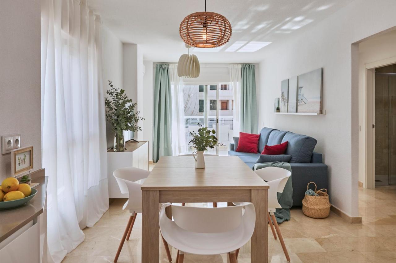 אלביר Bright Sunny Albir Beach Apartment מראה חיצוני תמונה