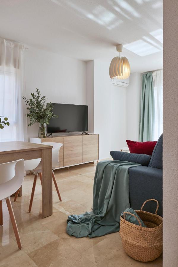 אלביר Bright Sunny Albir Beach Apartment מראה חיצוני תמונה