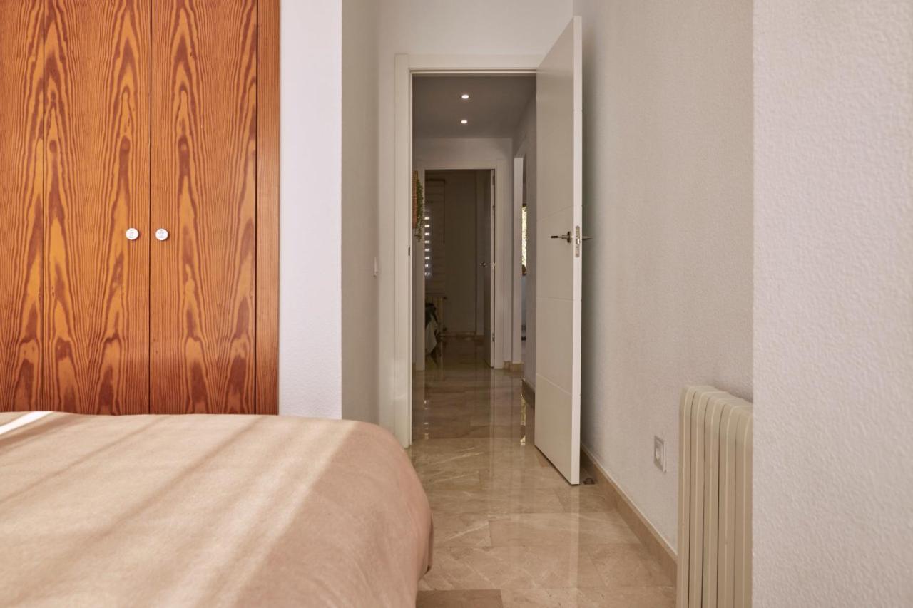 אלביר Bright Sunny Albir Beach Apartment מראה חיצוני תמונה