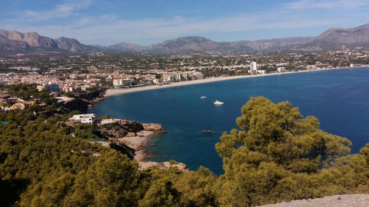 אלביר Bright Sunny Albir Beach Apartment מראה חיצוני תמונה